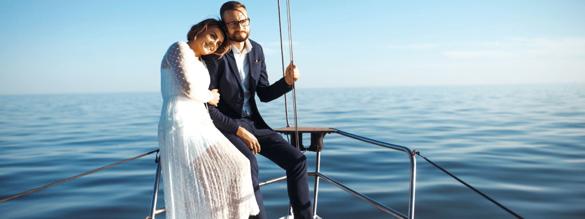Honeymoon yacht-min